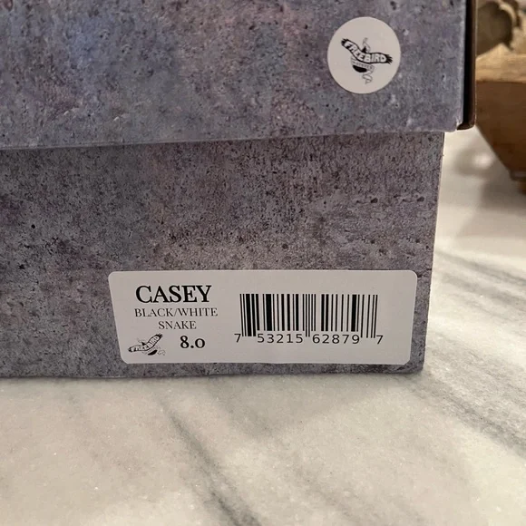 Freebird Casey Black/White Snake Boots - size 7 and size 8 EUC! - Picture 3 of 6